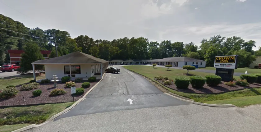 Crown Inn Motel Yorktown - Image 1