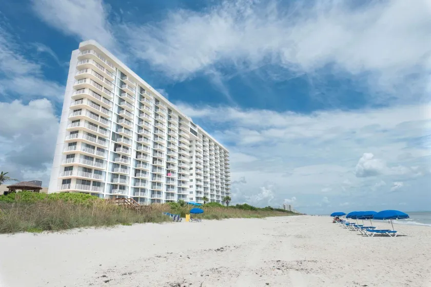 Radisson Suite Hotel Oceanfront - Image 1
