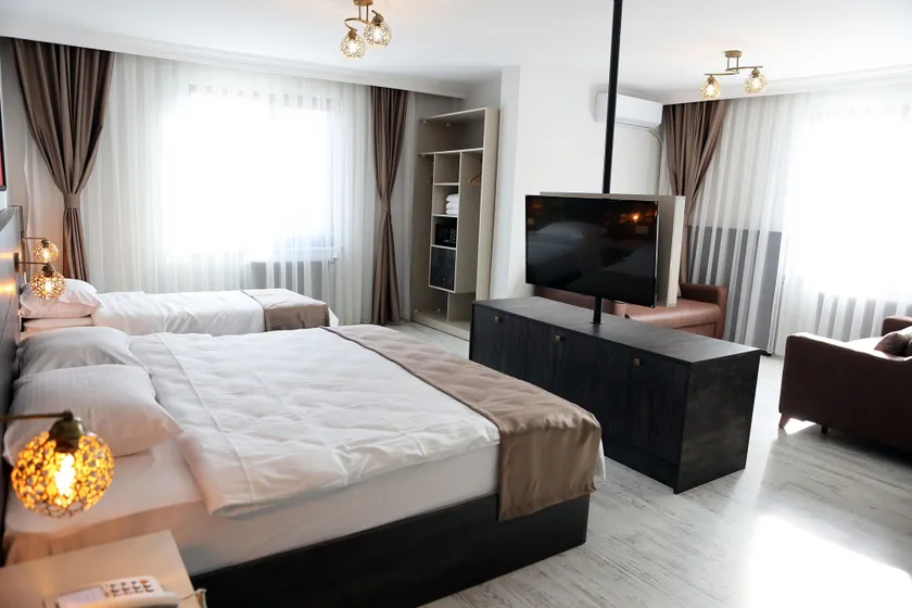 SAR-PER Hotel - Image 1
