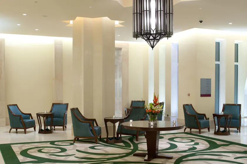 Crowne Plaza Duqm by IHG - Lobby lounge