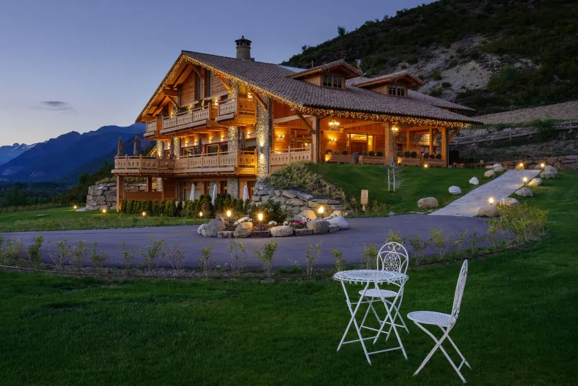 Hotel Viñas de Lárrede - Image 1