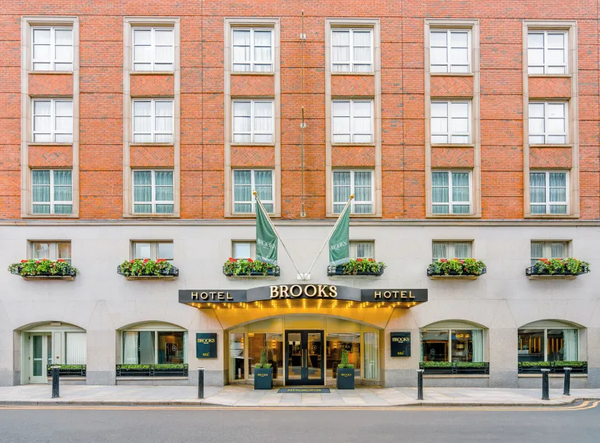 Brooks Hotel - Image 1