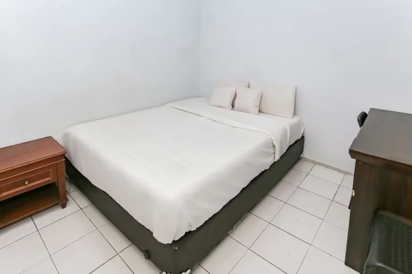 SPOT ON 93515 Pulo Gebang Guest House - Image 1