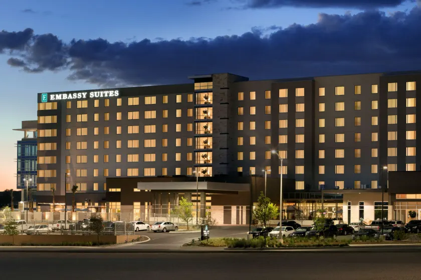 Embassy Suites by Hilton San Antonio Landmark - Image 1