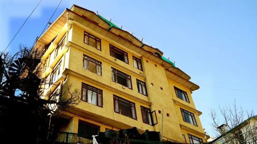 Hotel Sentiments - Image 1