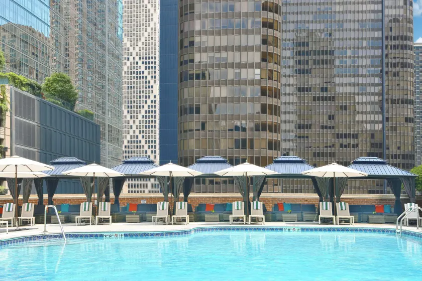 DoubleTree by Hilton Chicago - Magnificent Mile - Image 1