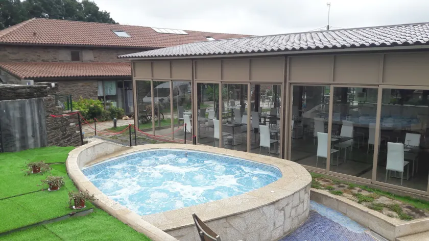Albergue Turistico Salceda - Image 1