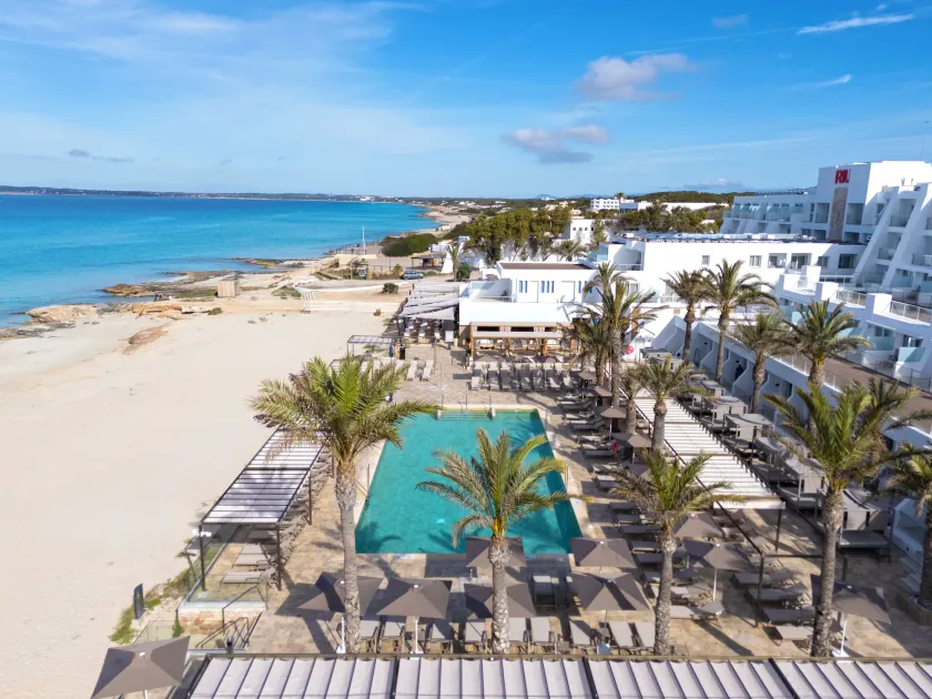 Hotel Riu Palace La Mola - Image 1