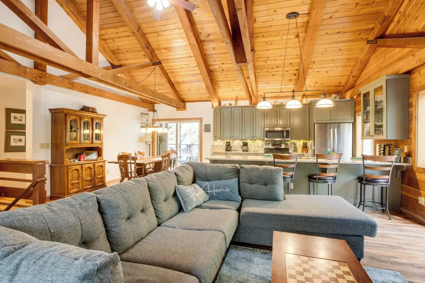 4 Mi to Beach: Lake Tahoe Mountain Retreat! - Image 1