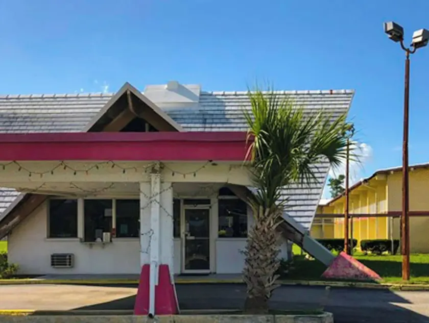 Sunset Inn Manning I 95 - Image 1