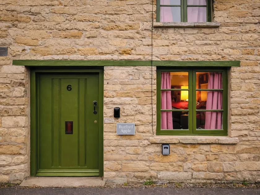 Burford Apple - Image 1