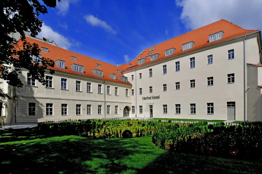 Herbal Hotel Wrocław - Image 1