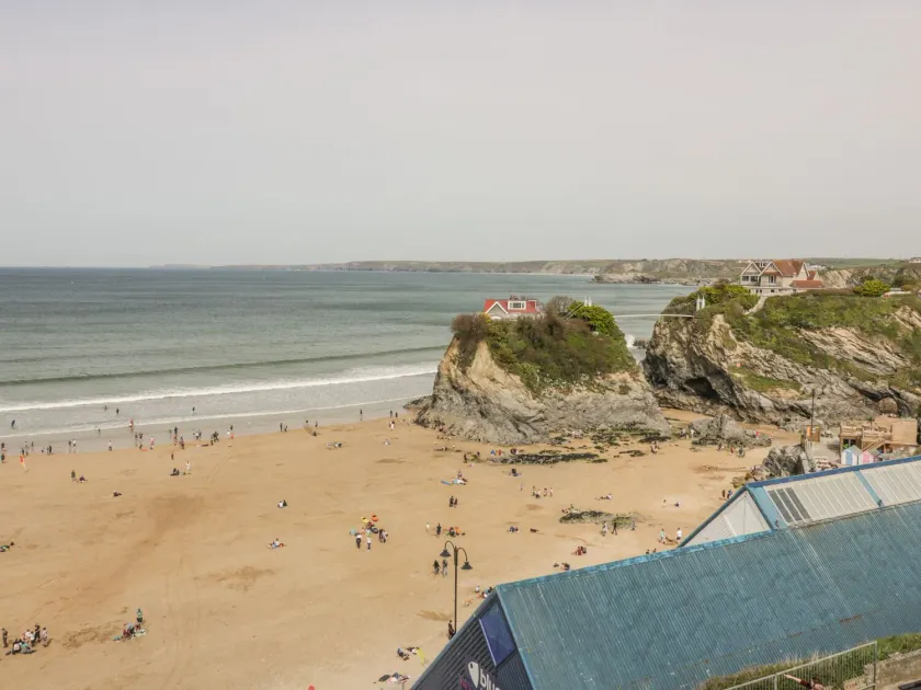 Onshore 7 - Image 1
