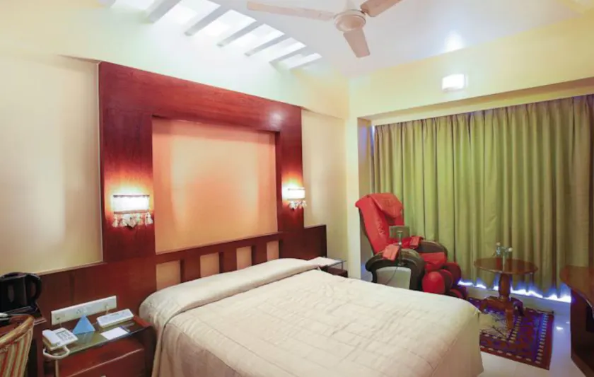Hotel Shubhangan - Image 1