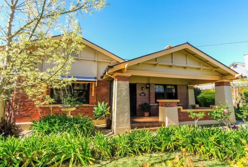 Ambrosia Holiday Home - Image 1