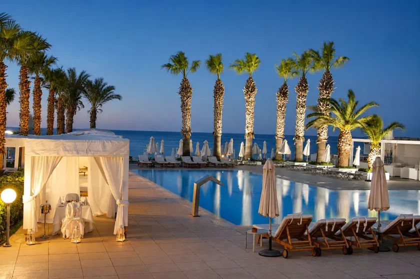 Vrissiana Boutique Beach Hotel - Image 1