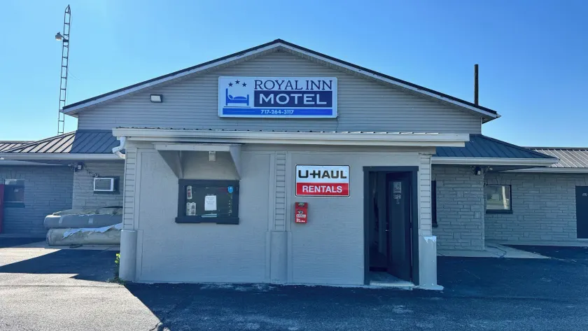 Royal Inn Motel Chambersburg - Image 1