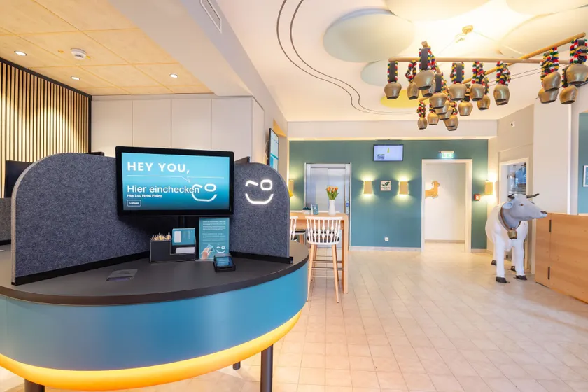 Hey Lou Hotel Piding - Lobby