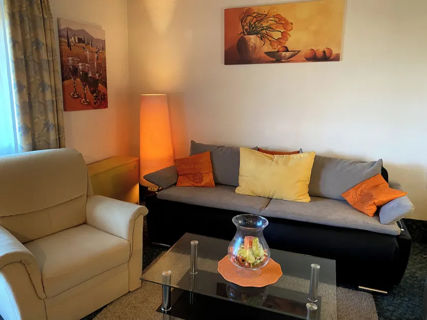 Cozy ans Spacious Apartment With Scenic Views - Image 1