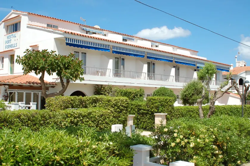 Hostal Port Fornells - Image 1