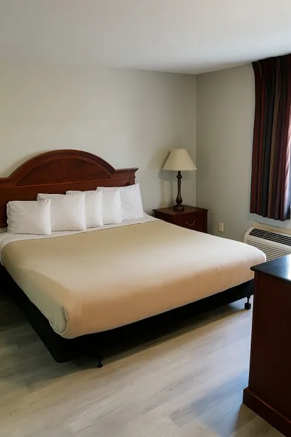 Raceway Inn - Image 1