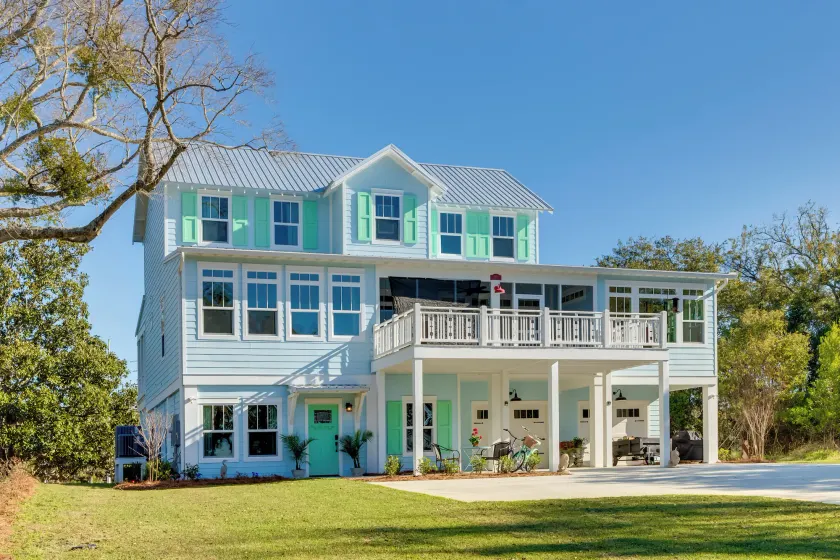 Harbor Oaks Haven: Walk to Front Beach & Downtown! - Image 1