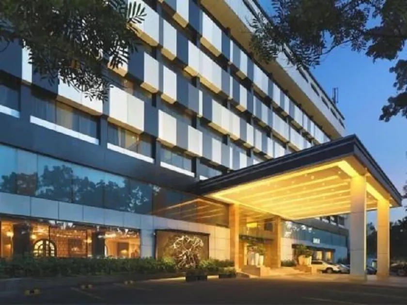 Le Polonia Hotel & Convention Medan - Image 1
