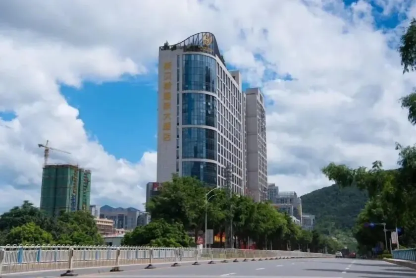 Sibeisi International Hotel - Image 1