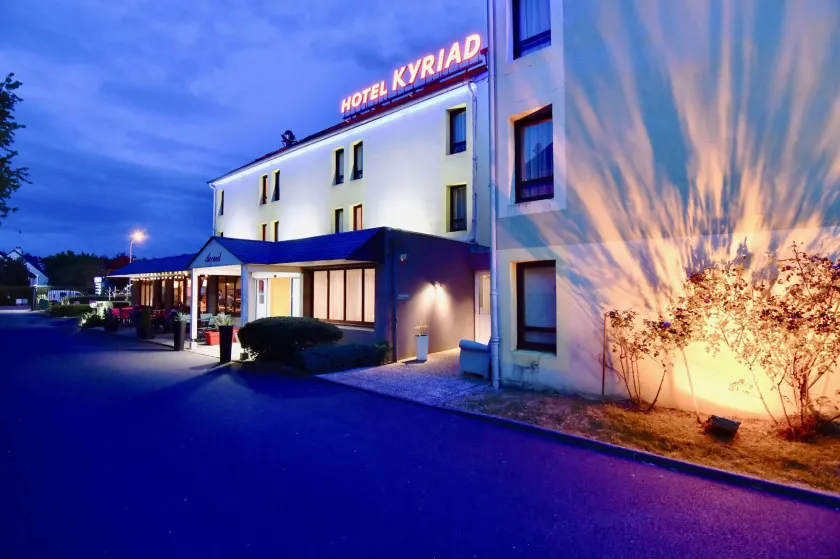 Hôtel Kyriad Tours Sud Chambray-les-Tours - Image 1