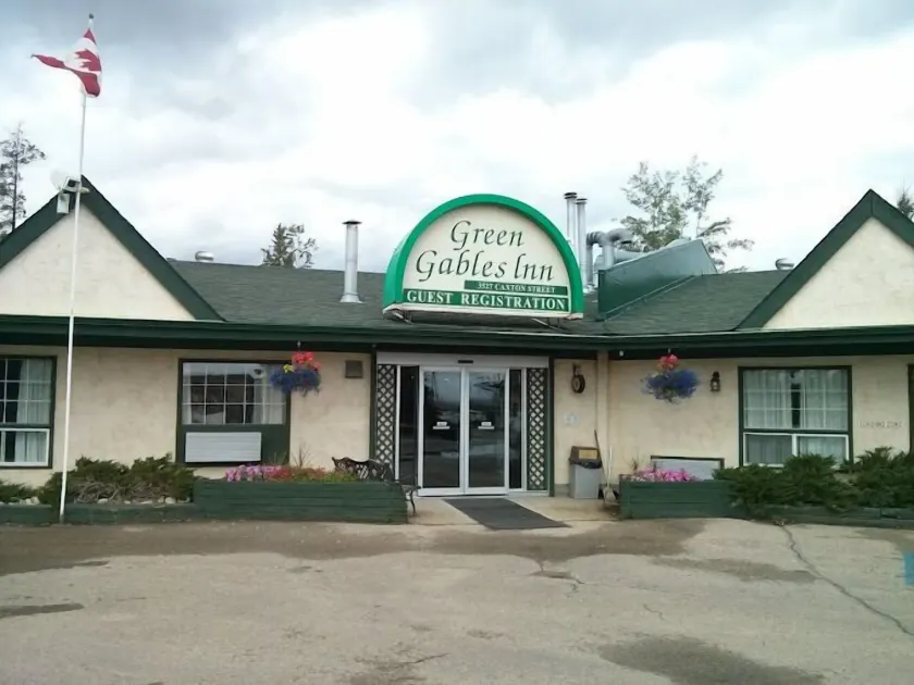 Coast Whitecourt Hotel - Image 1