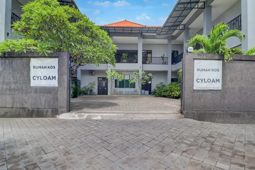 Hotel O near Trans Studio Theme Park formerly Cyloam Residence - Image 1