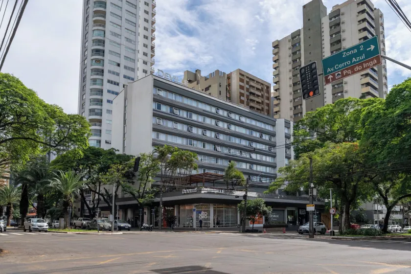 Hotel Deville Prime Maringá - Image 1