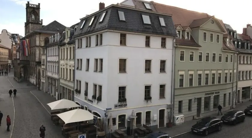 Central Studio Marktplatz View - Image 1