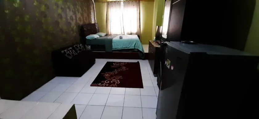 Royal Property - Image 1