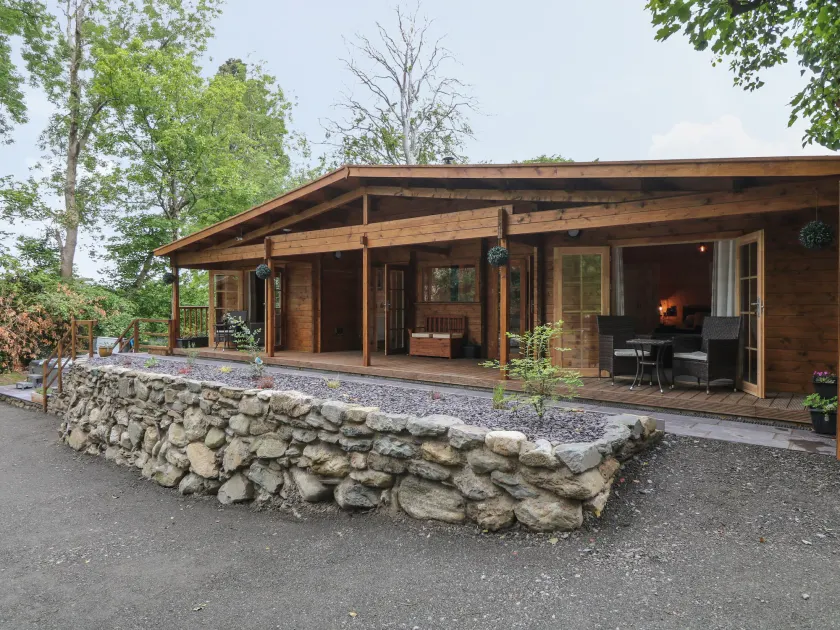 Bryn Derwen Lodge - Image 1