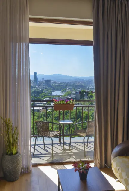 Hotel Livin - Image 1