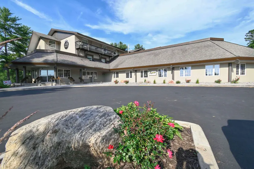 Pine Mountain Resort - Image 1