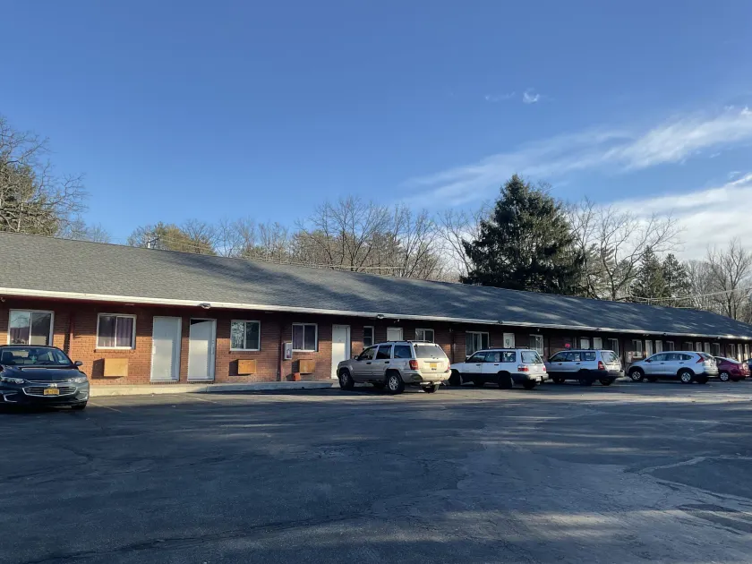 Hudson Valley 9w Motel - Image 1