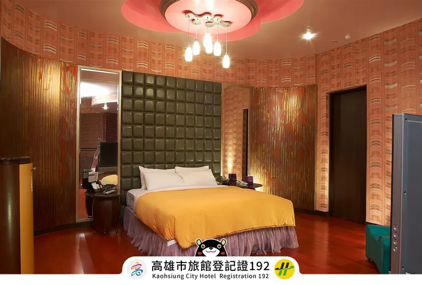 Royal Group Motel Nan Tse Branch - Image 1