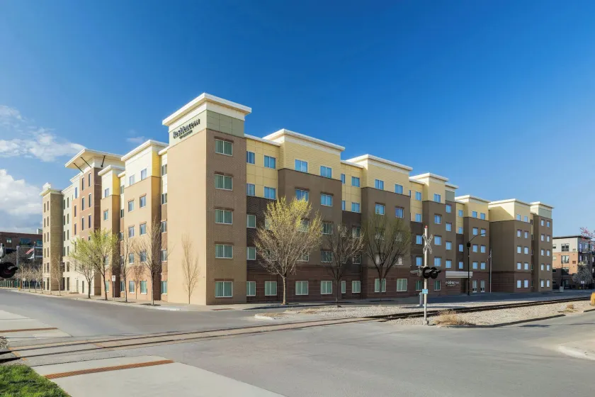 Residence Inn by Marriott Des Moines Downtown - Image 1