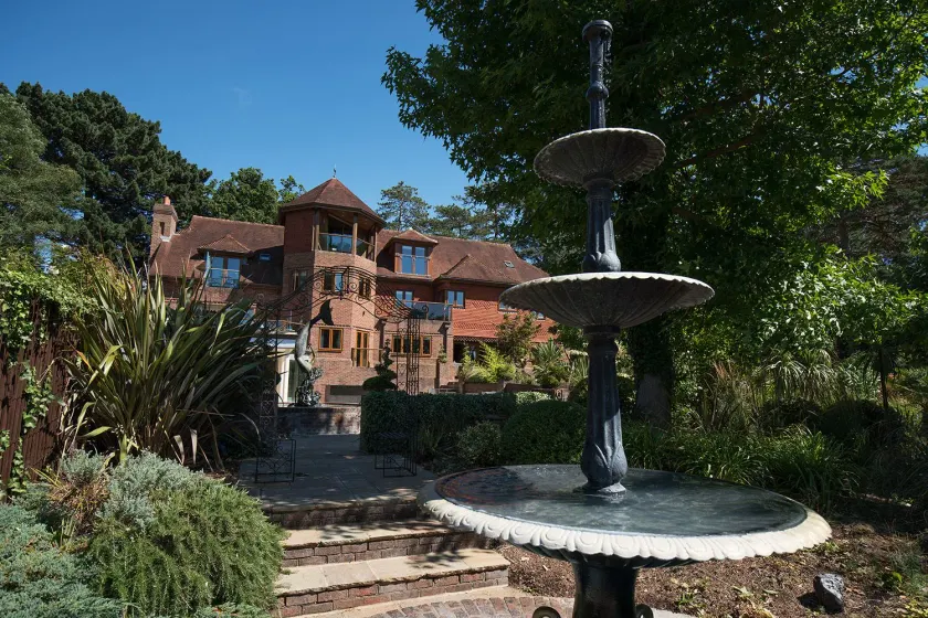Hamble Retreat House, Studios and Lodge - Image 1