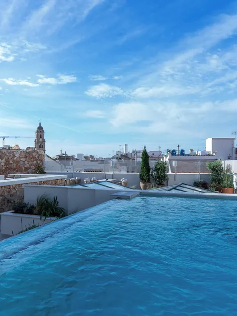 Hotel Well and Come Málaga - Image 1