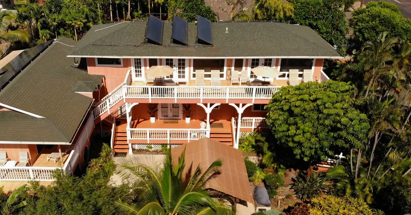 Maui Garden Oasis - Image 1