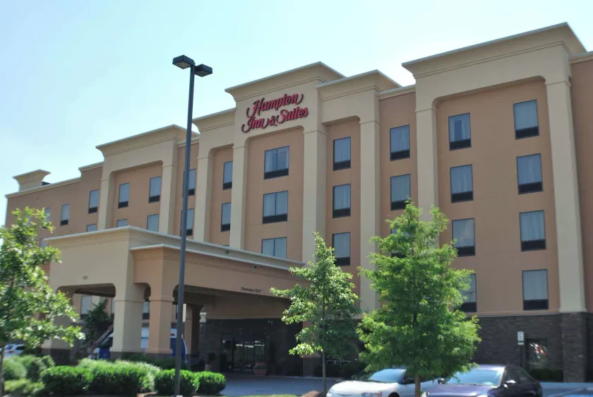 Hampton Inn & Suites Nashville @ Opryland - Image 1