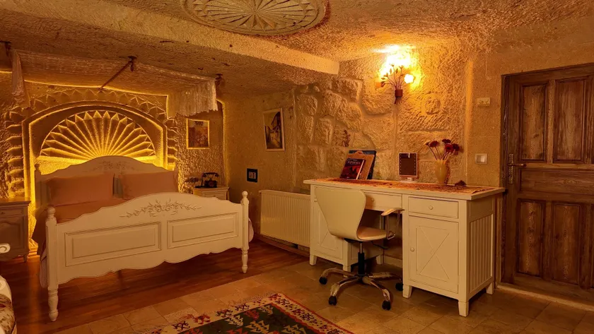 Iris Cave Cappadocia - Image 1