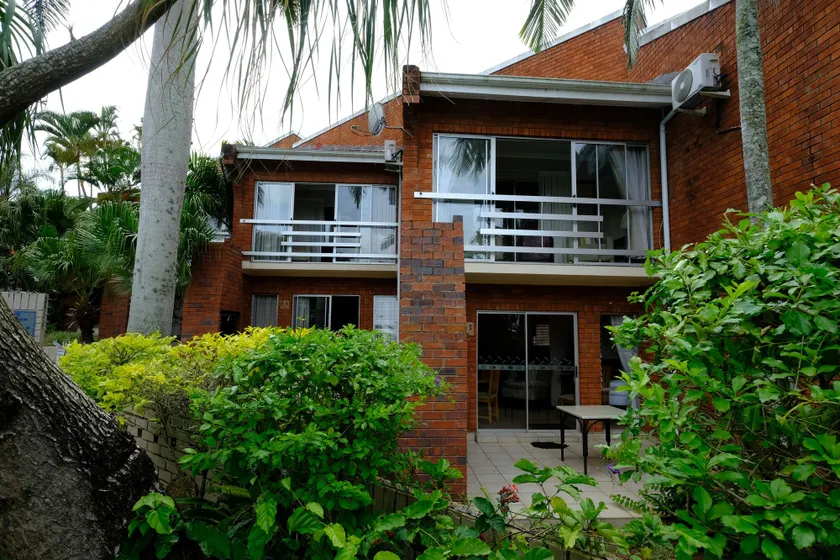 Perna Perna Lodge St Lucia - Image 1