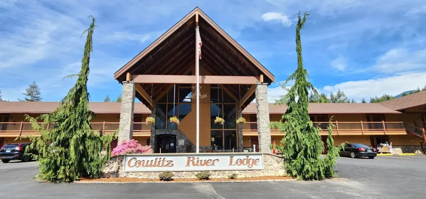 Cowlitz River Lodge - Image 1