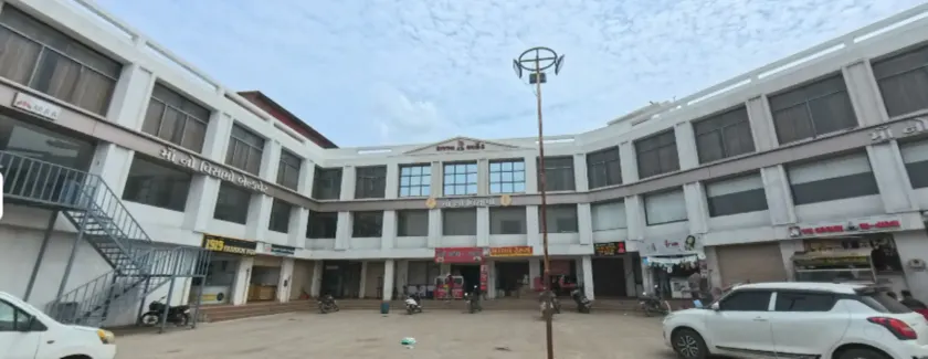 Hotel Royal Palace in - Image 1