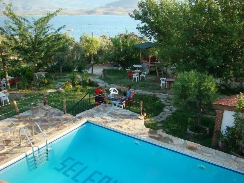 Selenes Pansiyon - Image 1