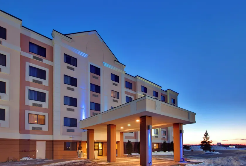 Holiday Inn Express Sault Ste Marie by IHG - Image 1